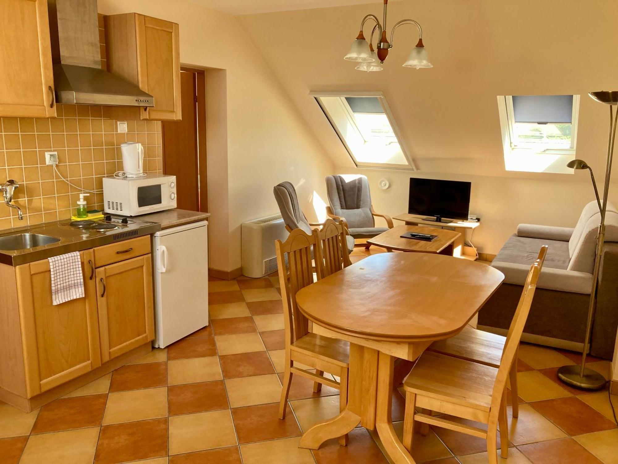 Het Vezer Apartmanhotel Komárom Zimmer foto